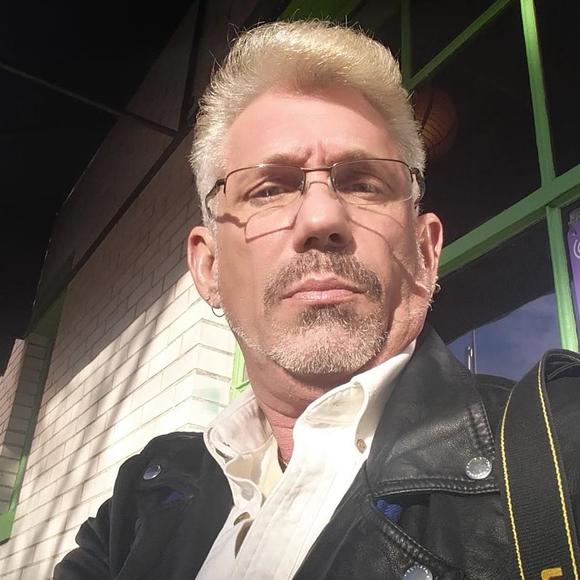 Meet your Posher, David - Picture 1 of 1